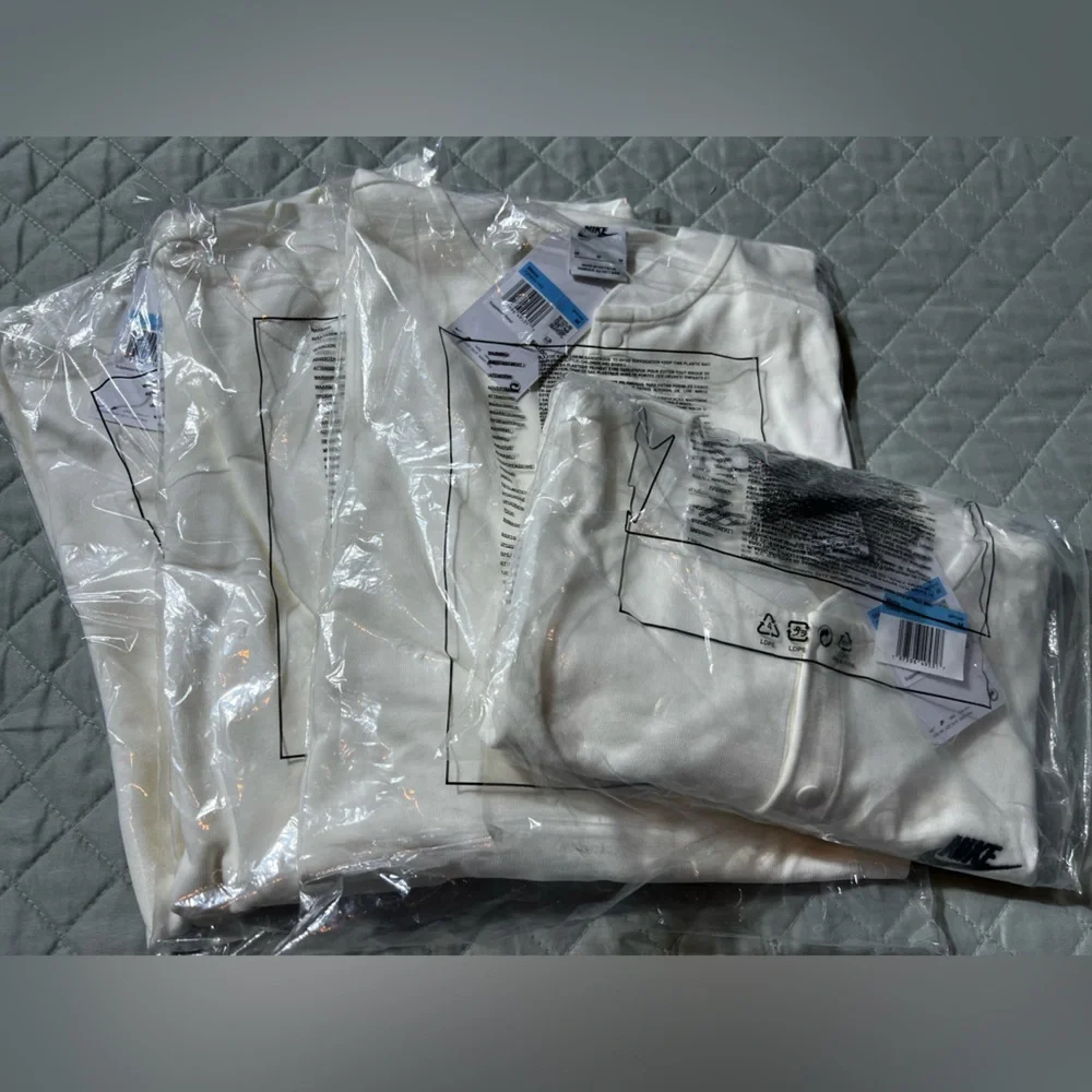 Nike‎ Men’s White Long Sleeve Henley Shirt Snap Button Size Medium